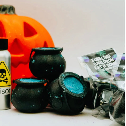 Bubbling Cauldron Bath Bomb
