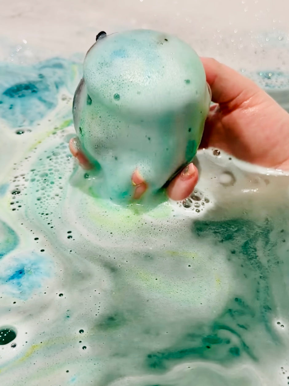 Bubbling Cauldron Bath Bomb